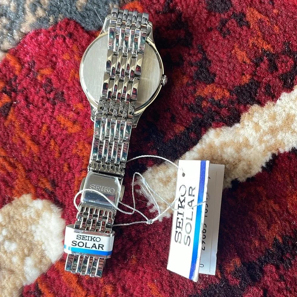 SEIKO Solar Core Diamond Watch - Picture 5 of 13